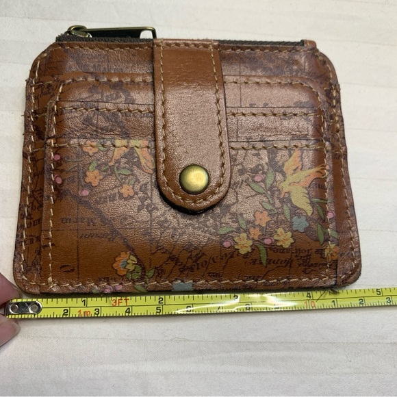 Patricia Nash Cassis ID holder, coin zip pocket. Leather with map, floral, birds - Picture 6 of 8